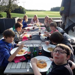 Bowling (06) - Toneelvereniging Plankenkoorts 